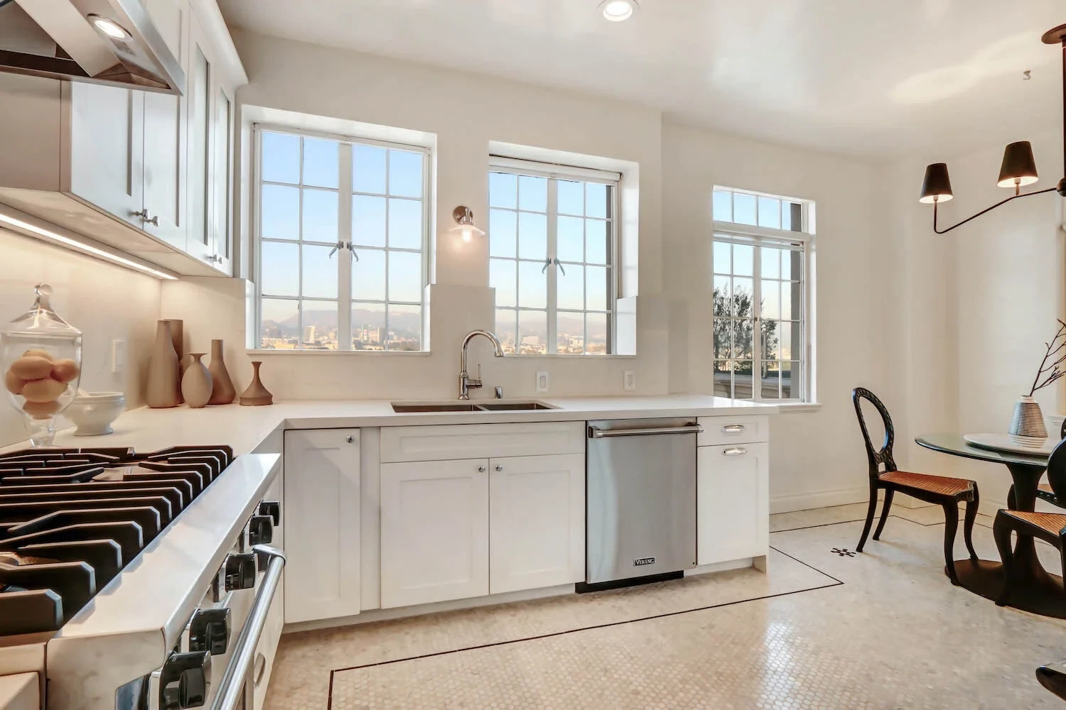 El Royale — modern kitchen with Viking appliances and city views